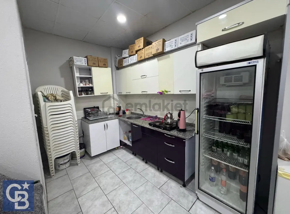 İşlek Cadde Üzerinde 110 M² Satılık Dükkan - 6