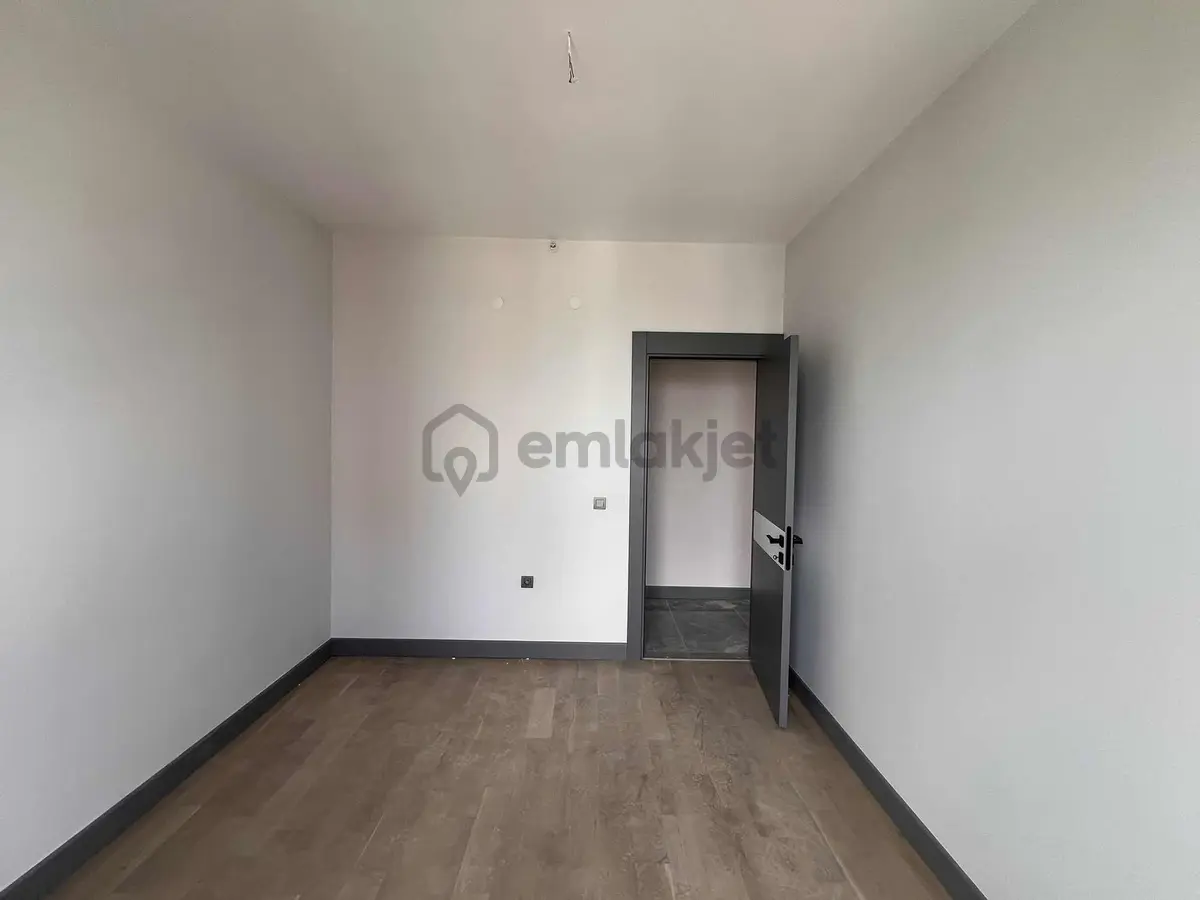 Alaçatı'dan 18.katta Göl Manzaralı Geniş Daire - 23