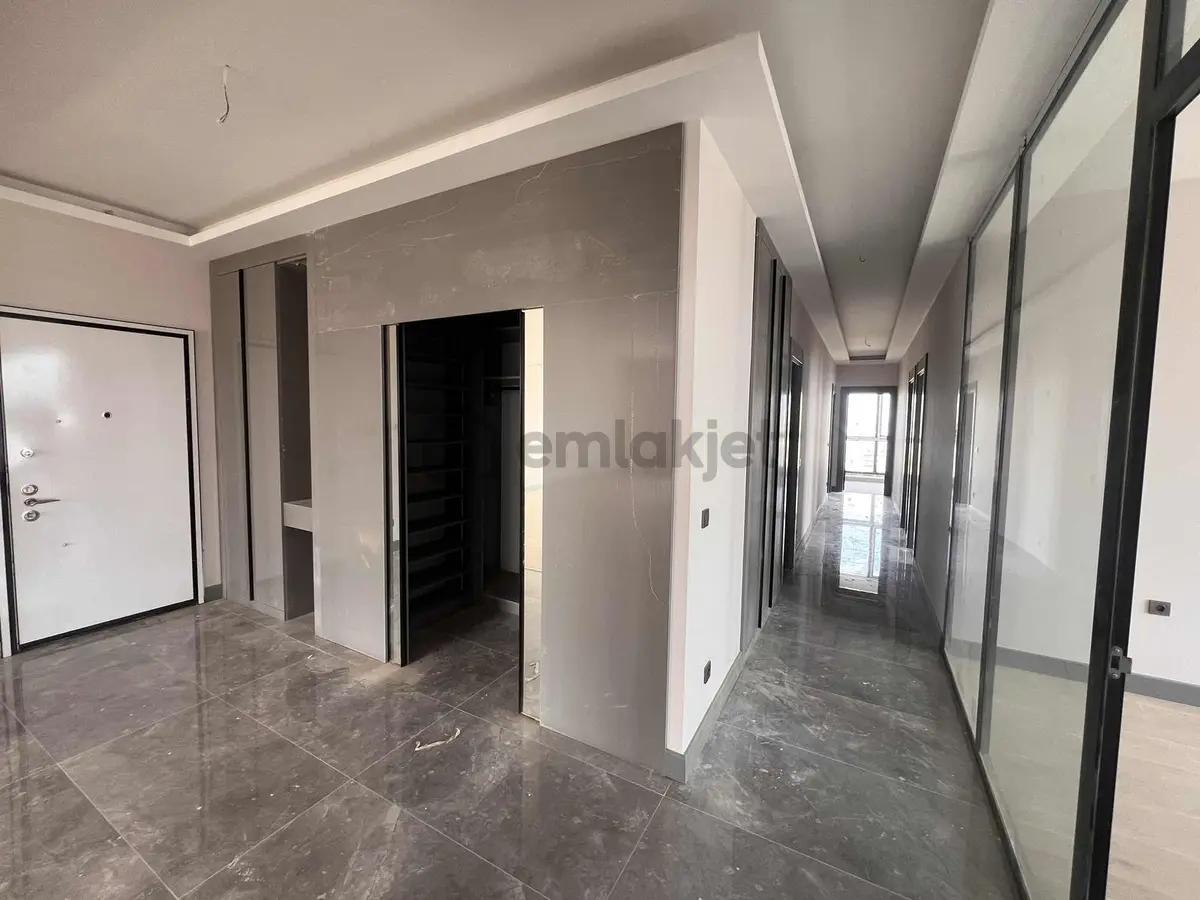 Alaçatı'dan 18.katta Göl Manzaralı Geniş Daire - 17
