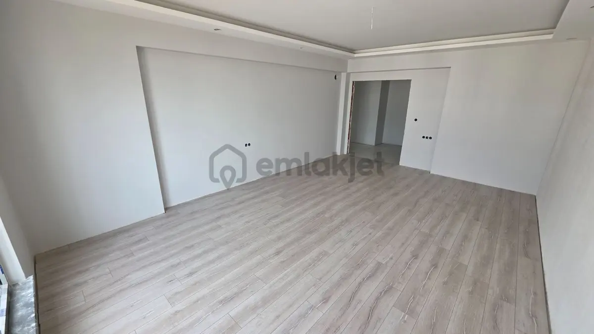 Sivas Şeyh Şamil'de Geniş Balkonlu Satılık 3+1 Daire - 6