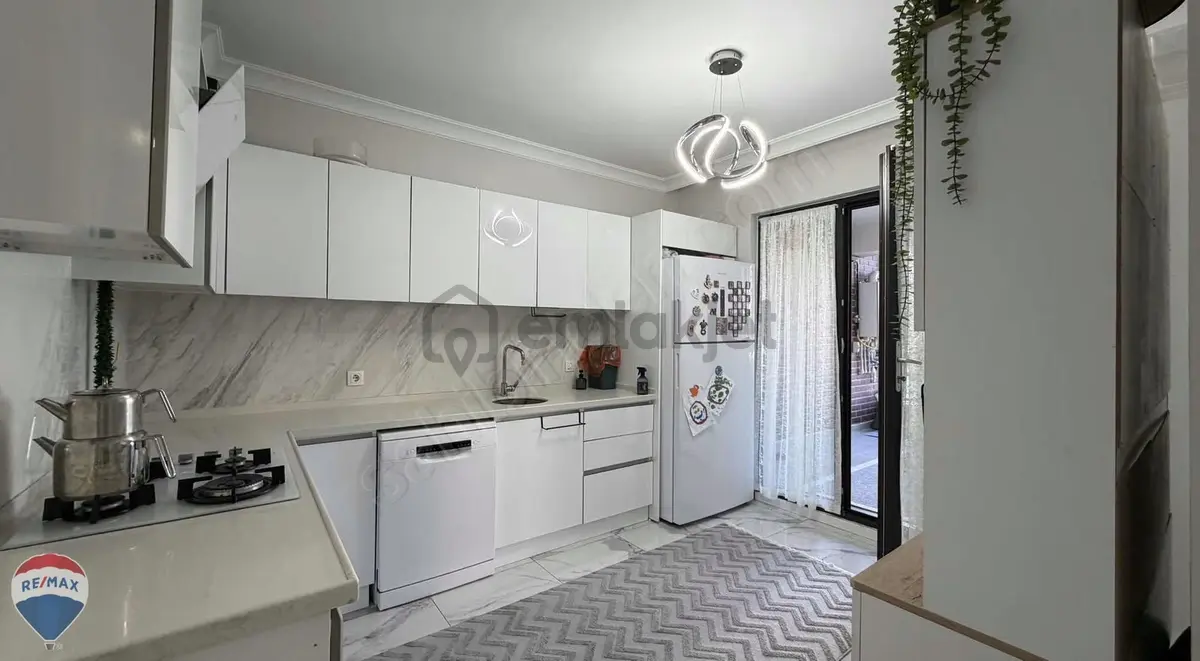 Remax Mavi'den Yazlık'ta Satılık 3+1 Giriş Kat Daire - 18