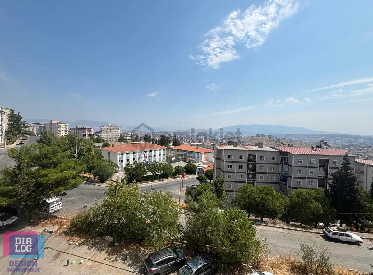 Karabağlar Yurdoğlu'nda Satılık Bakımlı 3+1 Daire - 13
