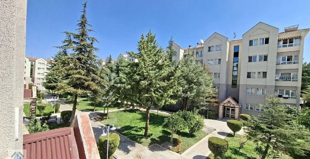 Elvankent Ayyıldız 'da Sitesinde Ara 2 Ci Katta 3+1 - 21