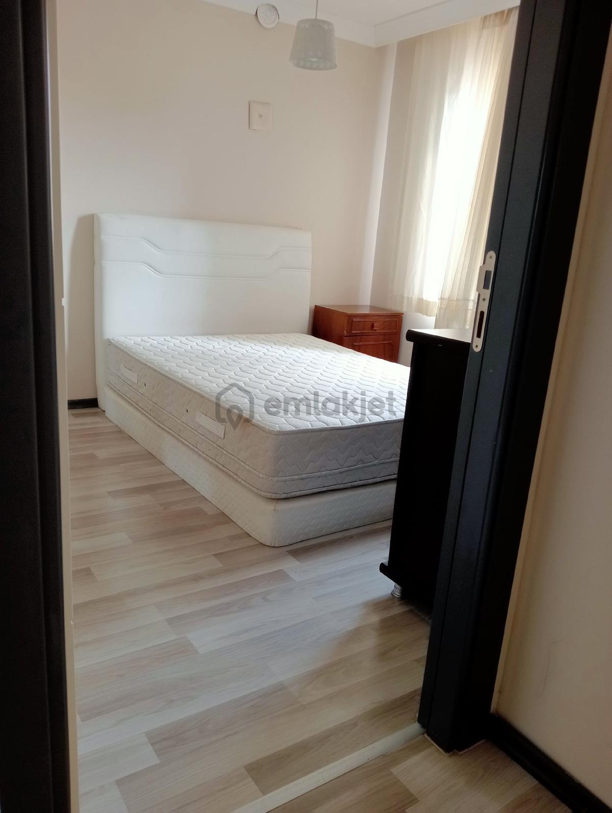 Sahibinden 1+1 Full Temiz Esyali - 4
