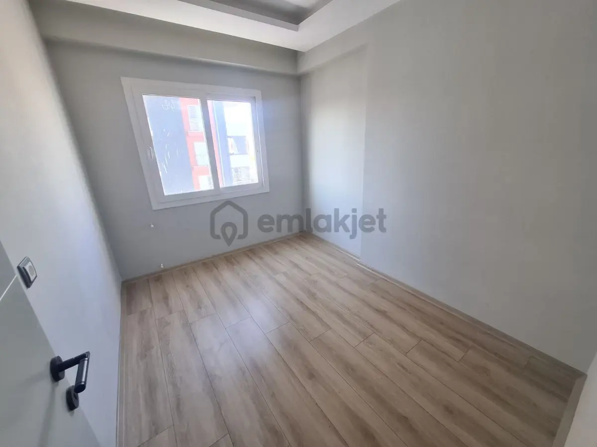 E-5 Üzeri Acill Satılık 2+1 Kapalı Mutfak Geniş Otumlu Daire - 6