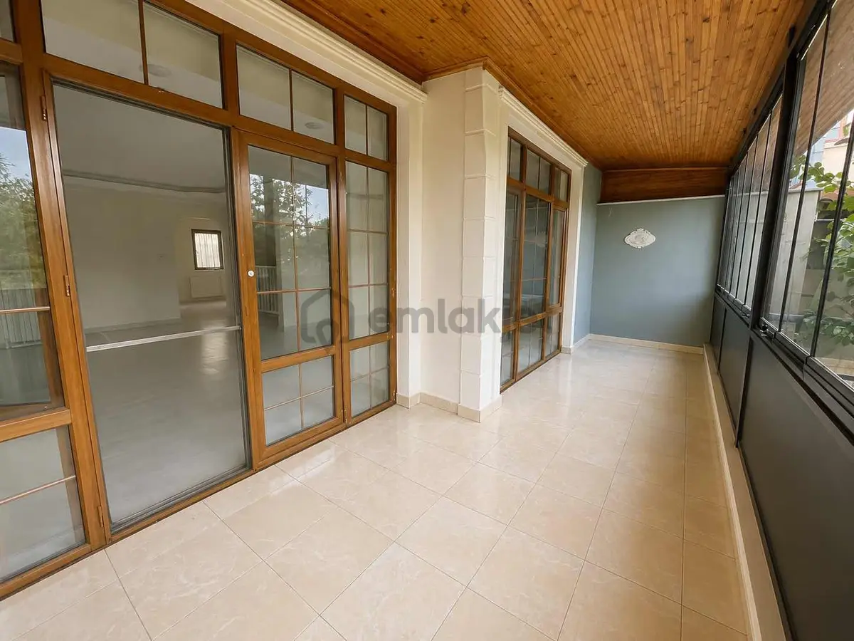 Finansman'dan..bahçeşehir 2. Kısım'da..geniş Bahçeli Villa - 9