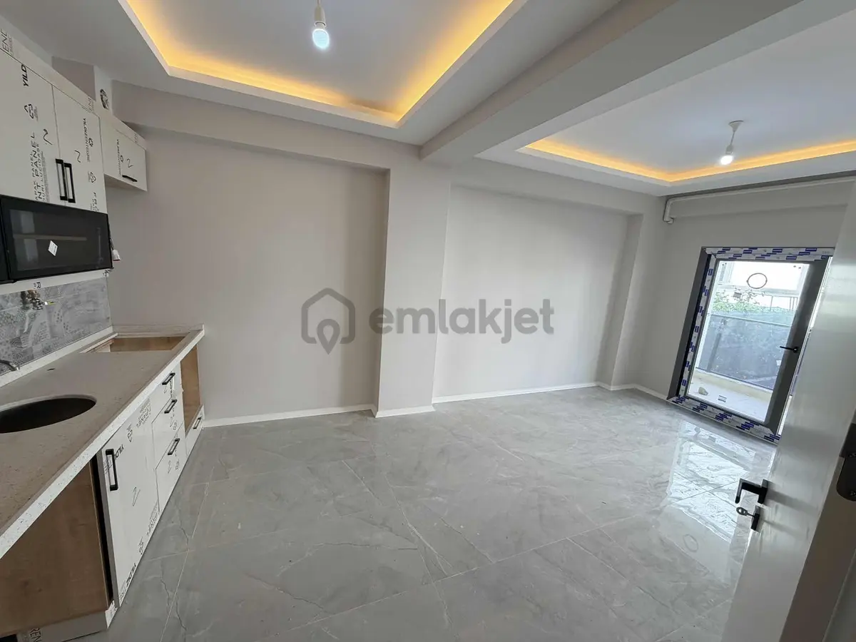 Merkez Gayrimenkulden Satılık 2+1 - 8