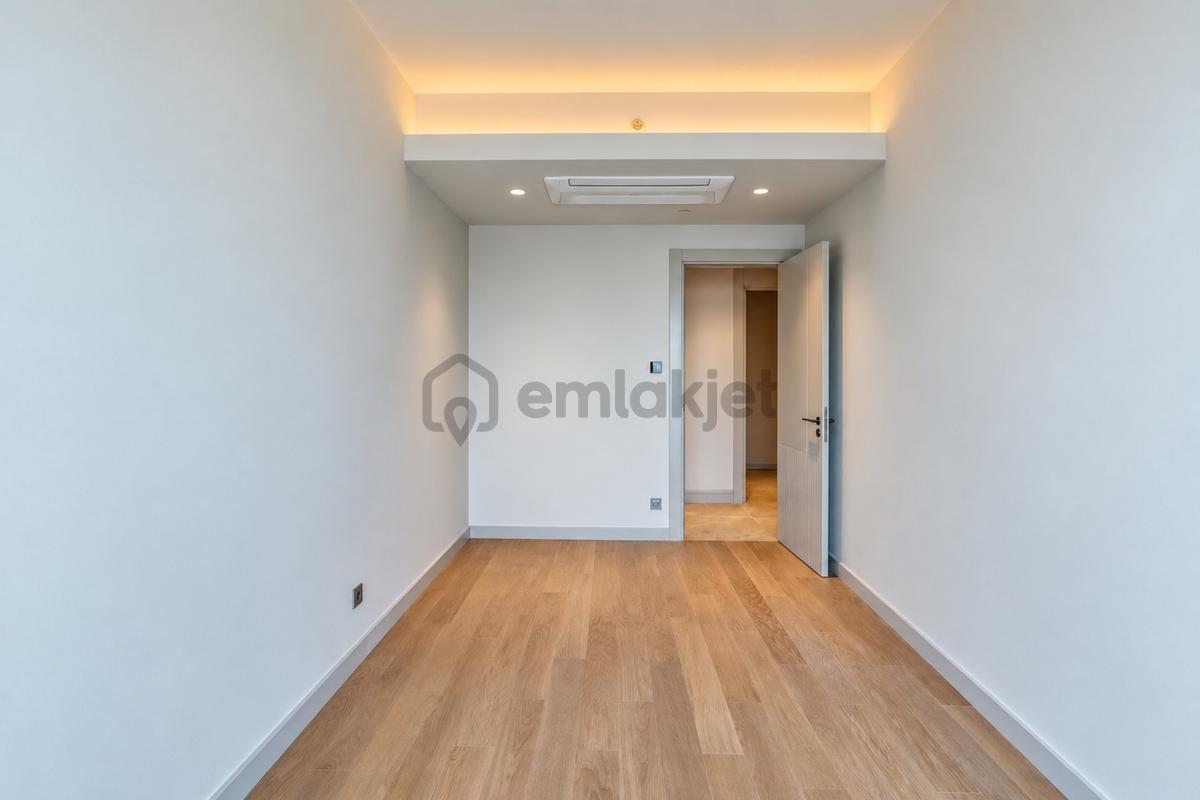 Neva Yalı Da Full Deniz Manzaralı Ebeveyn Banyolu 2+1 Daire - 8