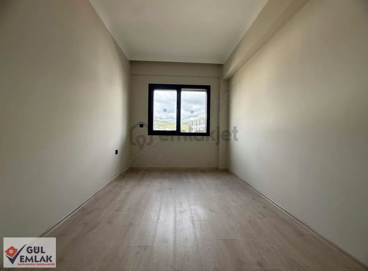 ""yatırıma Uygun "" Ara Kat "" 60 M2 Net ""1+1 - 11