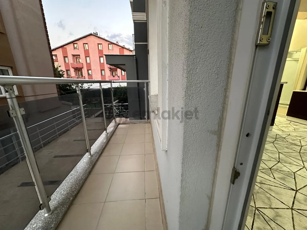 Modernevler Mahallesi Kiralık 1+1 Arakat Apart - 6