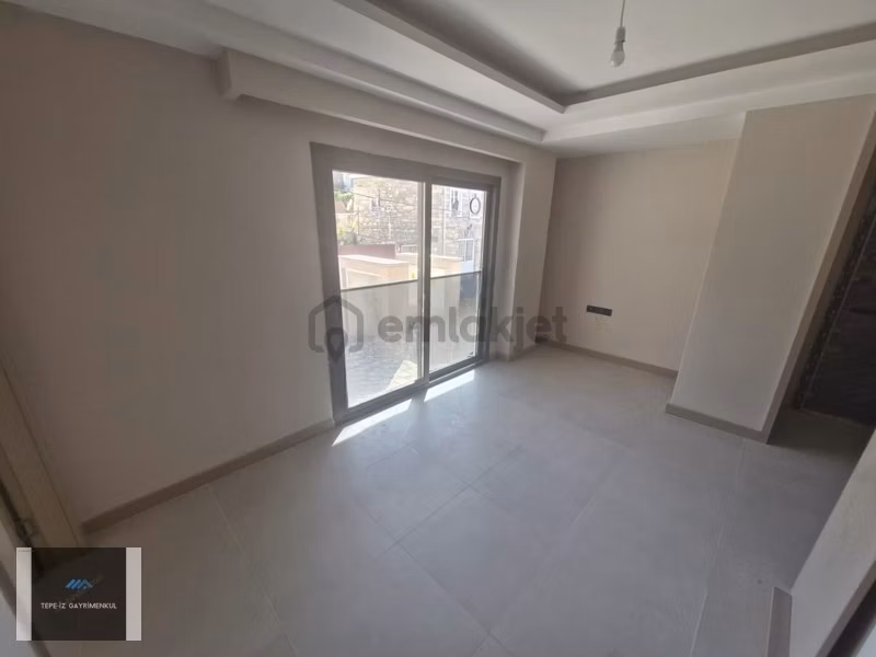 Urla Toptepede Şık Ve Ferah 1+1 Daire - 10