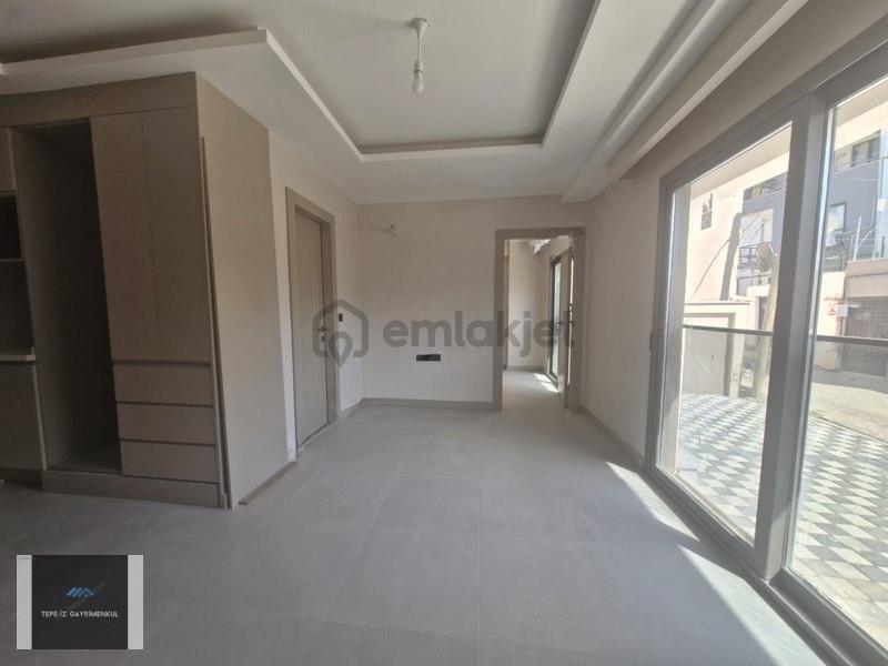 Urla Toptepede Şık Ve Ferah 1+1 Daire - 12