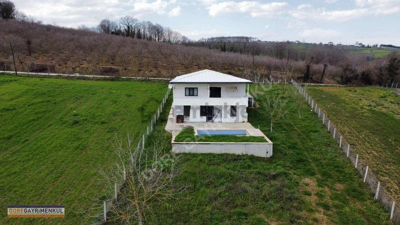 Meşelide Havuzlu Villa 1500 Dönüm İçinde