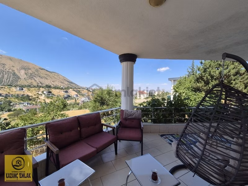 Reşadiye'de Full Manzaralı 9 Odalı Villa - 2