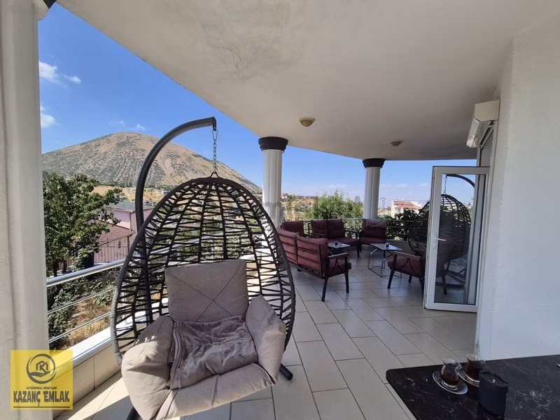 Reşadiye'de Full Manzaralı 9 Odalı Villa - 3