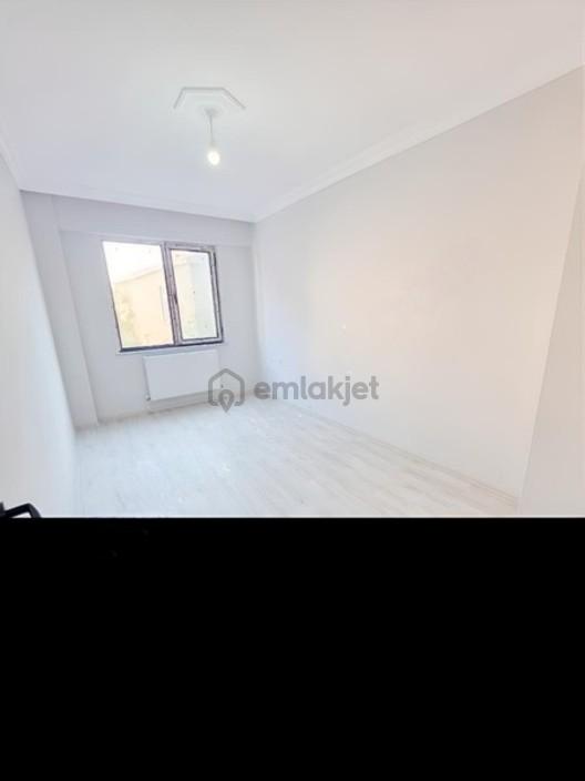Tuşba Emlaktan Satılık İskanlı Ara Kat Sıfır 3+1 Daire - 5