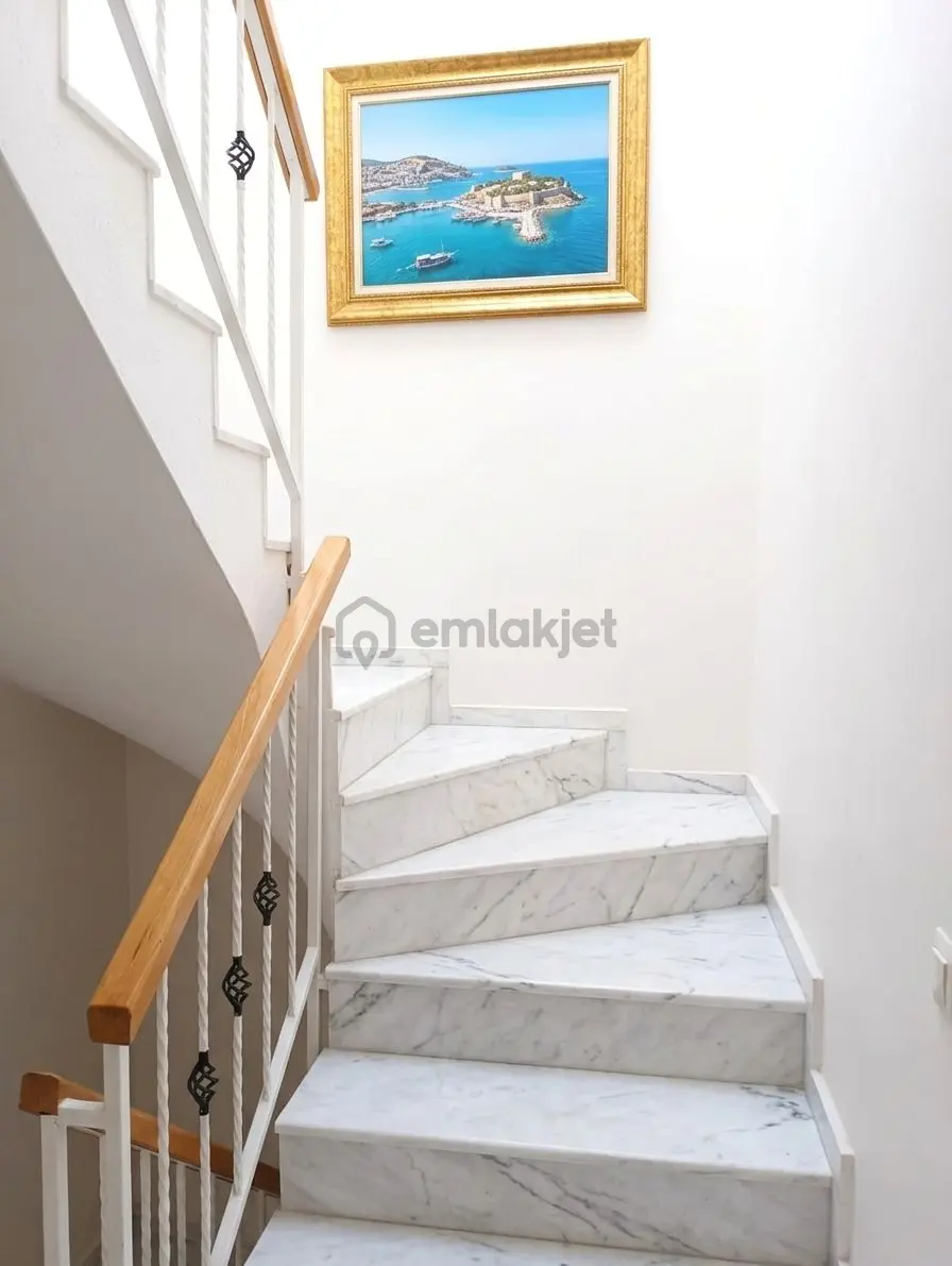 Deniz Manzaralı, Bahçeli, Müştemilatlı 5+2 Satılık Müstakil Villa - 16