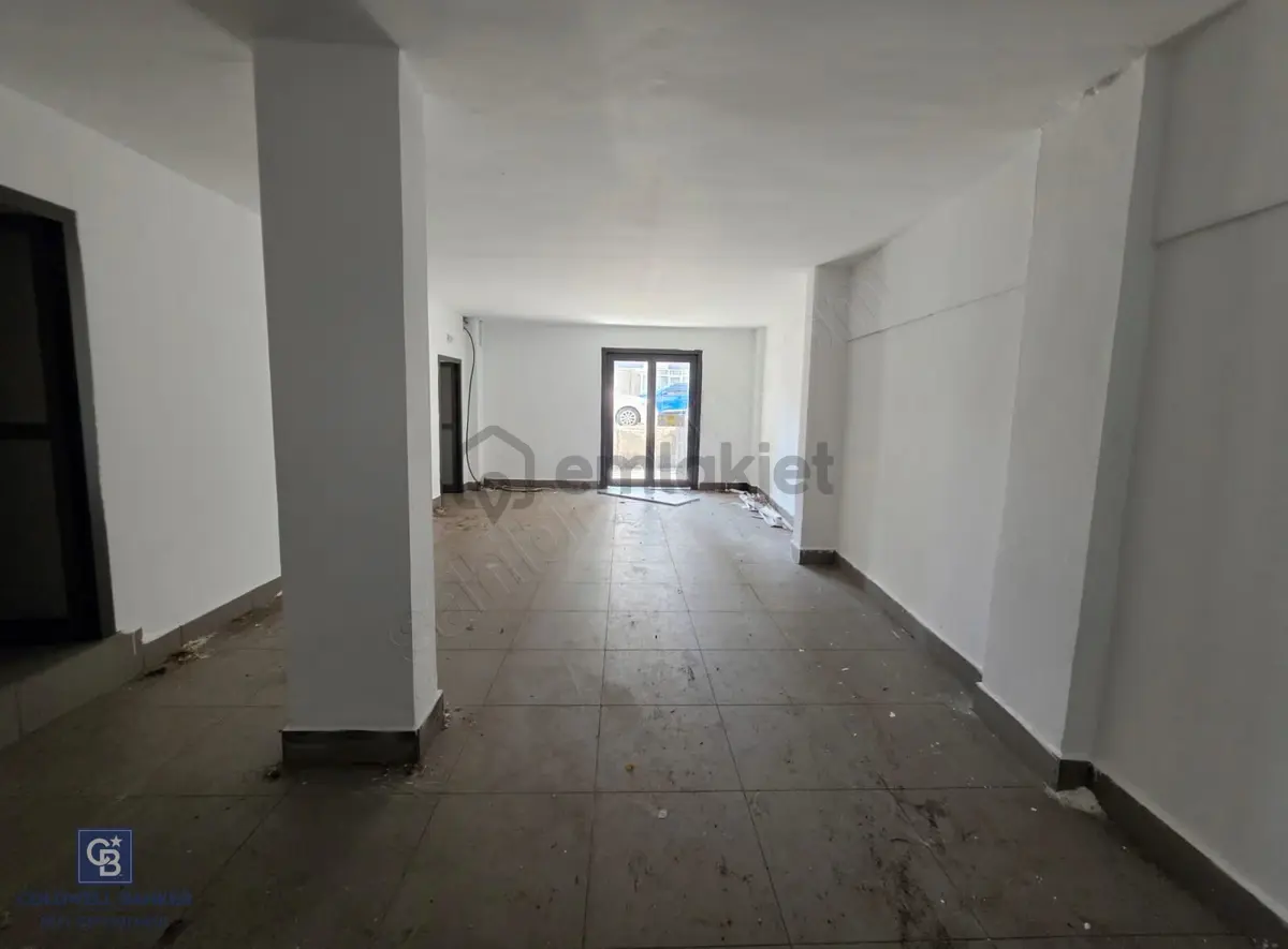 İstiklal Mahallesinde Kiralık 396 M2 Ticari - 25