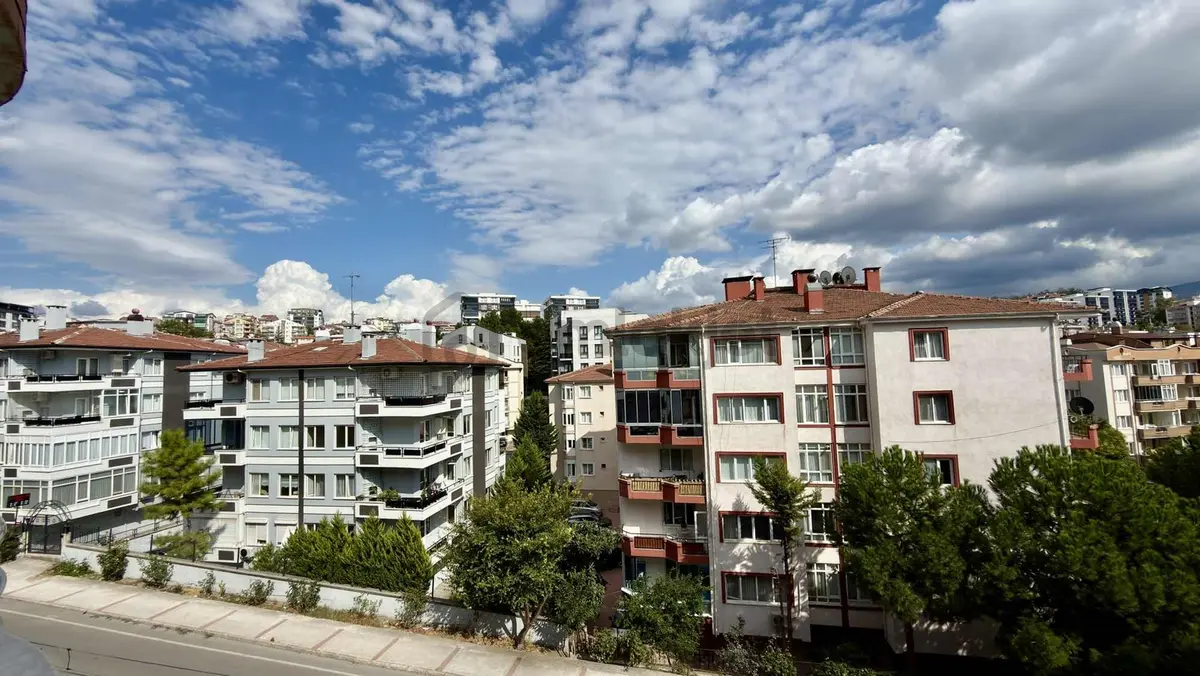 Beşevler'de Muhteşem Konumda Fırsat Daire - 6