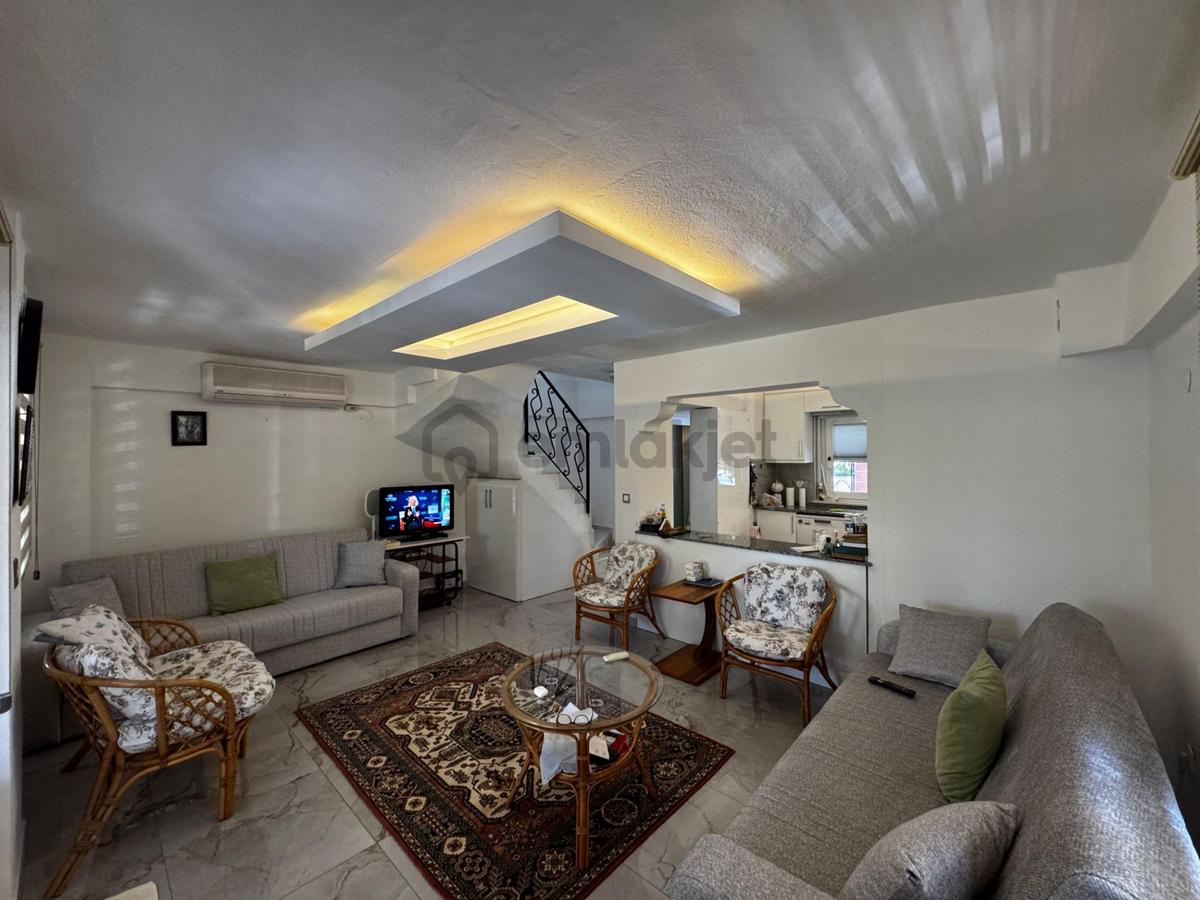 Denize Sadece 450 Metre Mesafede Full Eşyalı 4+1 Satılık Villa! - 13