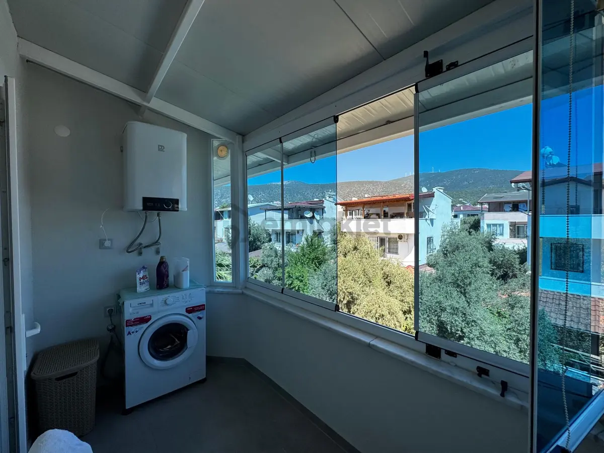 Denize Sadece 450 Metre Mesafede Full Eşyalı 4+1 Satılık Villa! - 32