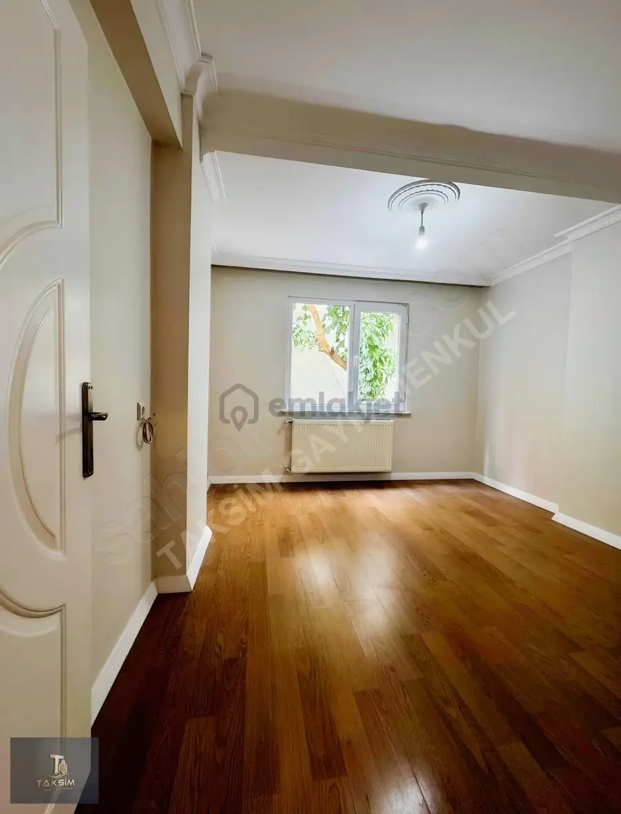 Esenyurt'ta Satılık 2+1 Arakat Daire, 85m² Net - 5