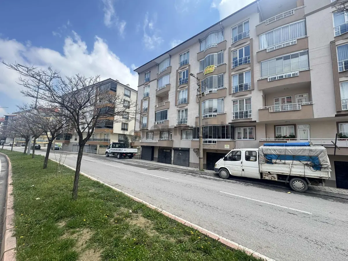 Birimden Satılık Garajlı Bakımlı Cadde Cepheli Asansörlü - 23