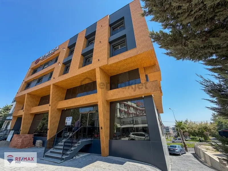 Remax Mid'den Satılık 600 M2 İşyeri 2 Katlı - 4