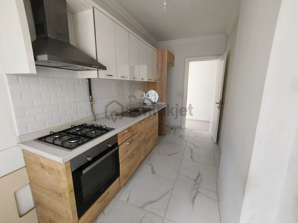 Güneyden Rota Sitesinde 2+1.90m2 Ara Kat Asansörlü Daire - 3