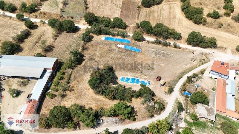 Remax Mıd Nergız Mahallesı 1106 M² Köşe Arsa - 10