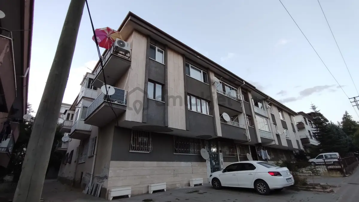 Çiçekli Mahallesi'nde Kiralık 3+1 Daire