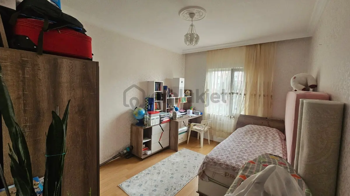 Site İçerisinde Ara Kat 3+1 Yapılı Daire - 11