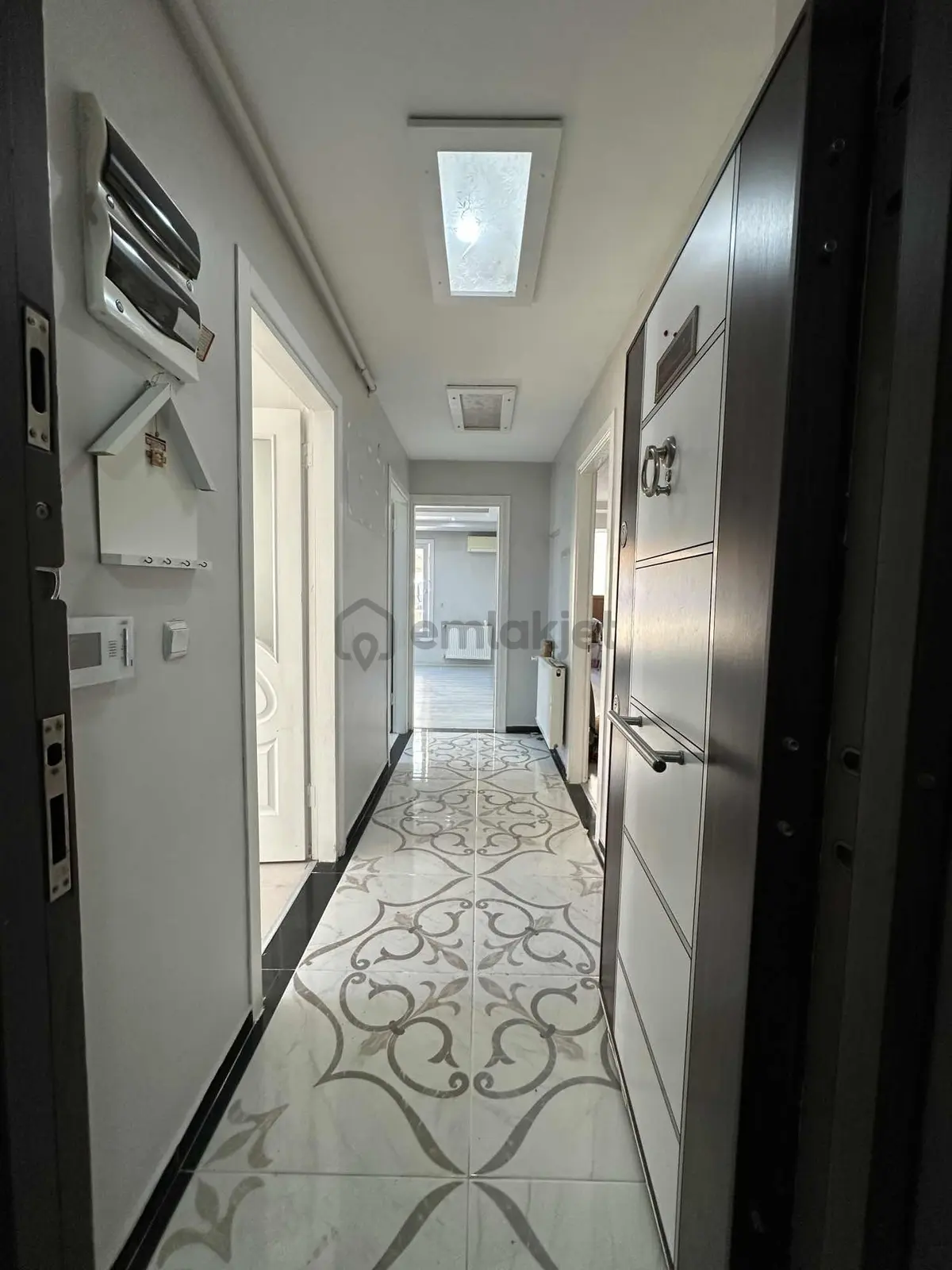 Bulut Emlak'tan Kiralık 2+1 Yeni Daire - 25