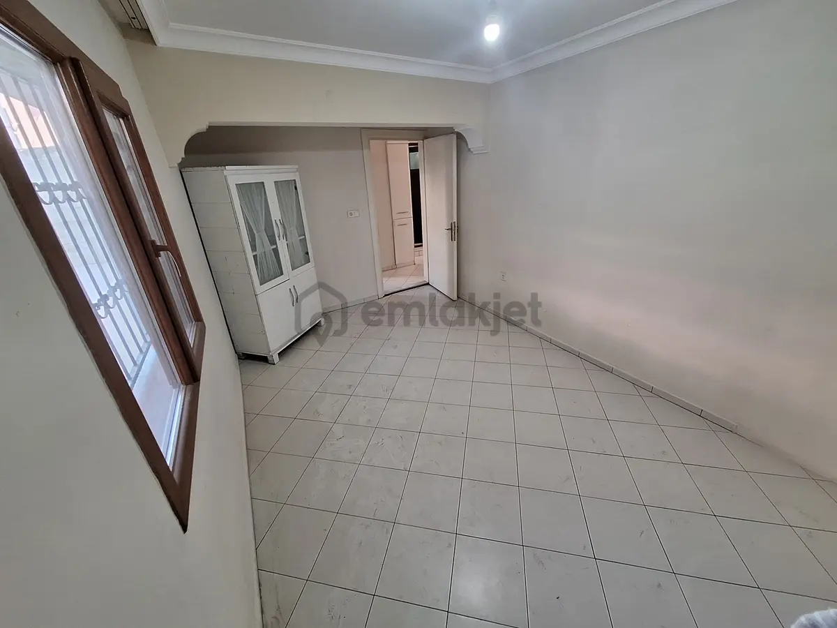 Cadde Üzeri Kiralık 2+1 Daire - 14