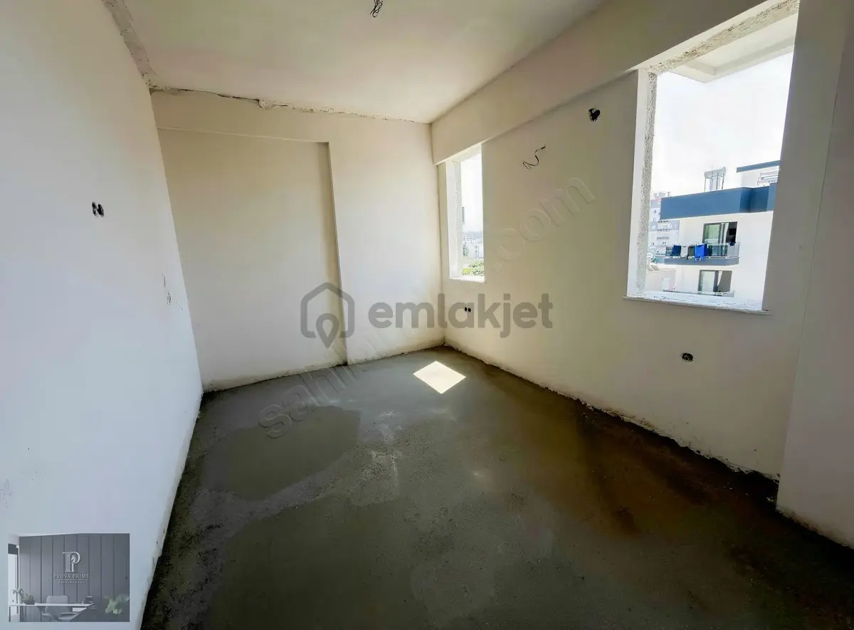 Temel Eğitim De Kaliteli Geniş Satılık 1+1 Daire - 27
