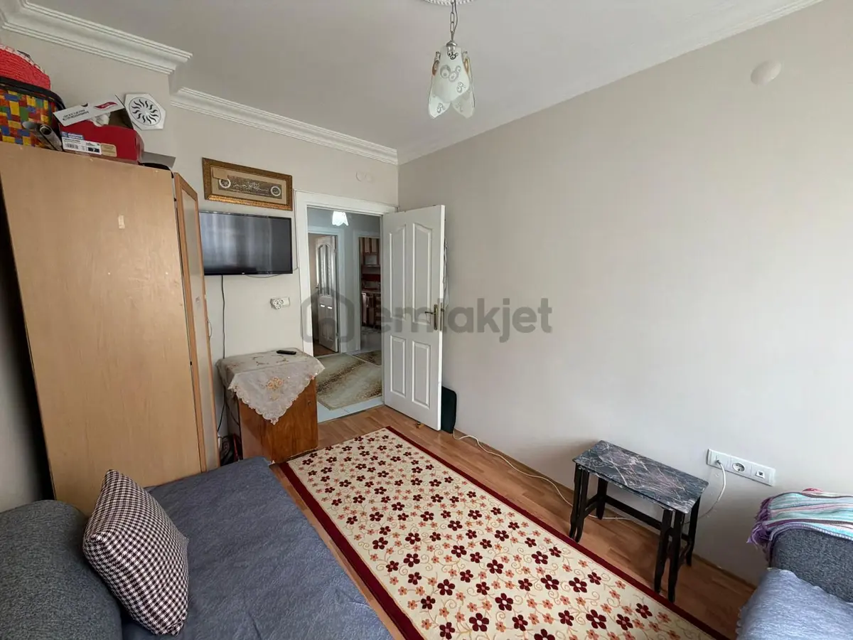 Akademi'den Cadde Yakını Ara Kat Balkonlu Satılık 2+1 - 20