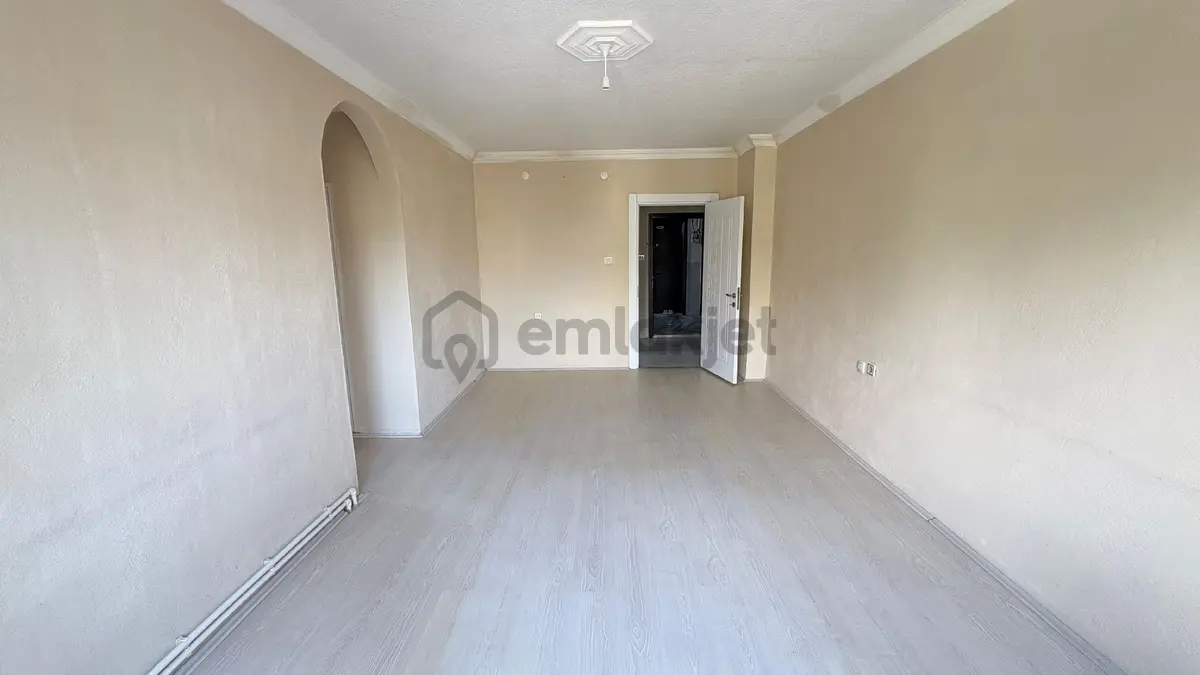 Roma' Dan Yeniceköy Mahallesi' Nde Satılık Daire - 4