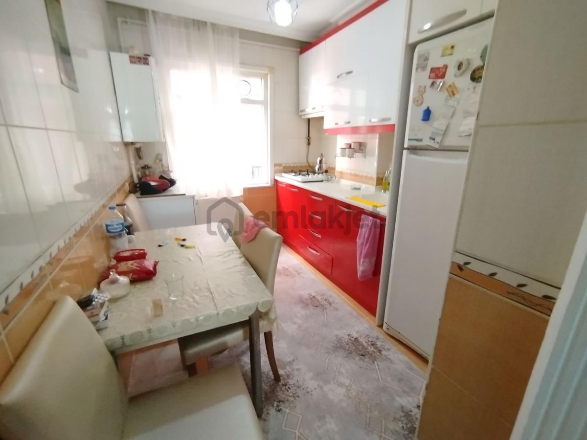 Aslı Emlak'tan 75 Yıl Mah 2+1 Çift Balkonlu Birinci Kat - 28