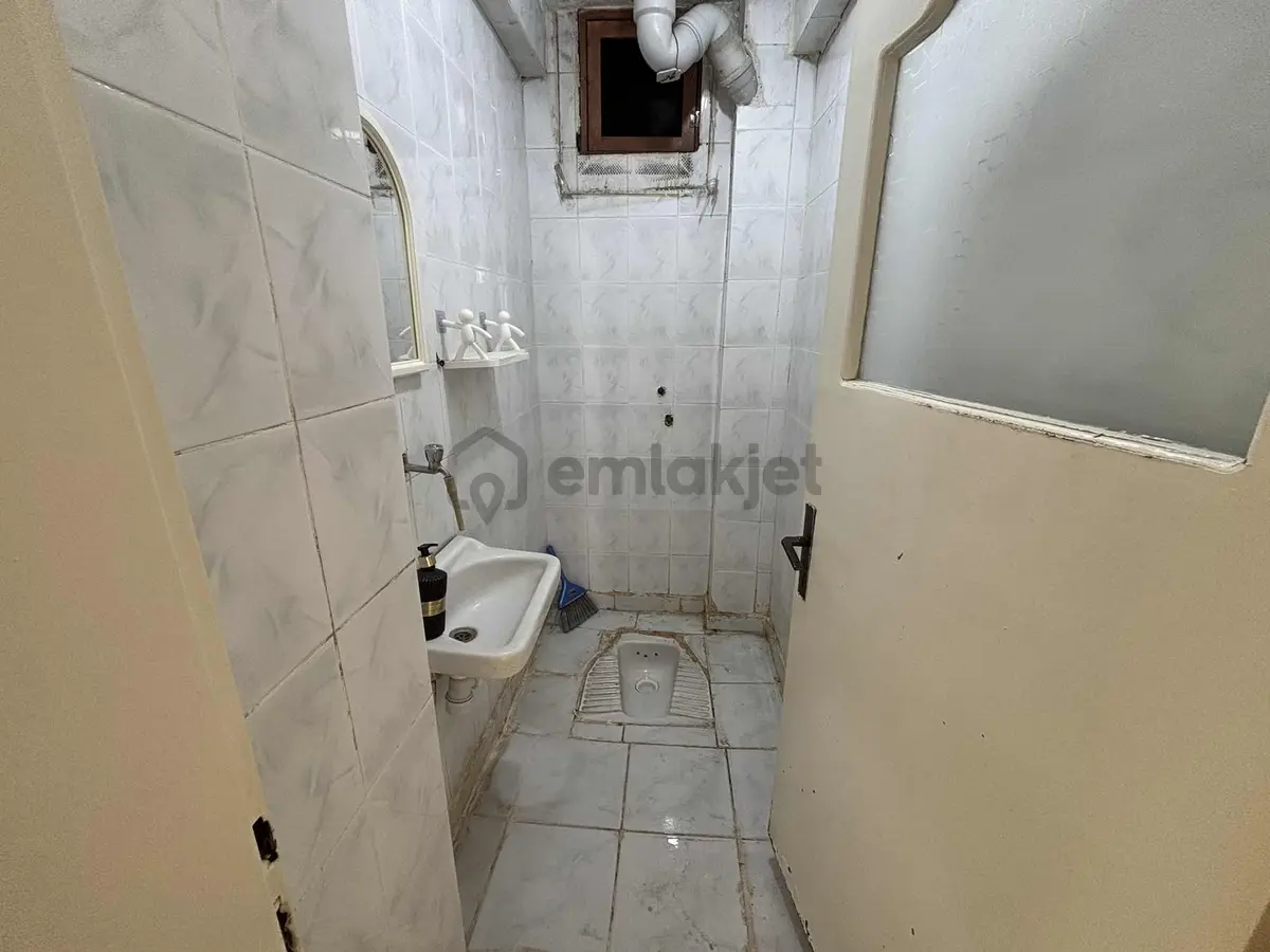 Gaziler Çeşme Durağı Cıvarı Acil Satılık 3+1 Arakat Daire - 14