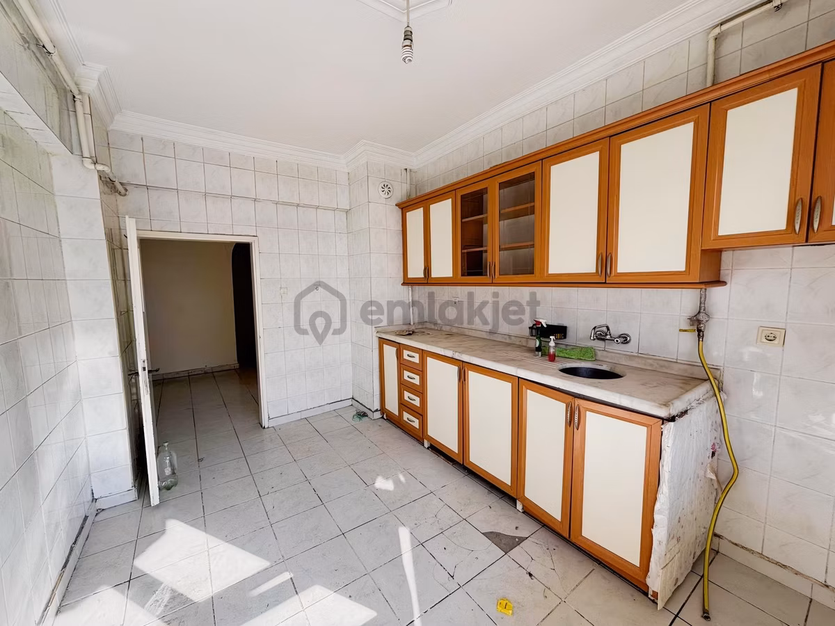 Gaziler Çeşme Durağı Cıvarı Acil Satılık 3+1 Arakat Daire - 15