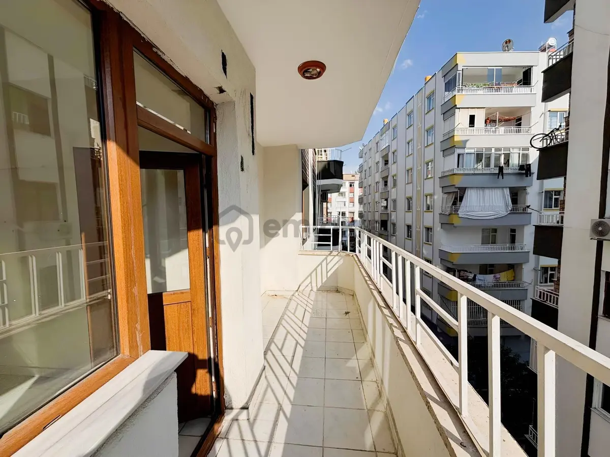 Gaziler Çeşme Durağı Cıvarı Acil Satılık 3+1 Arakat Daire - 17
