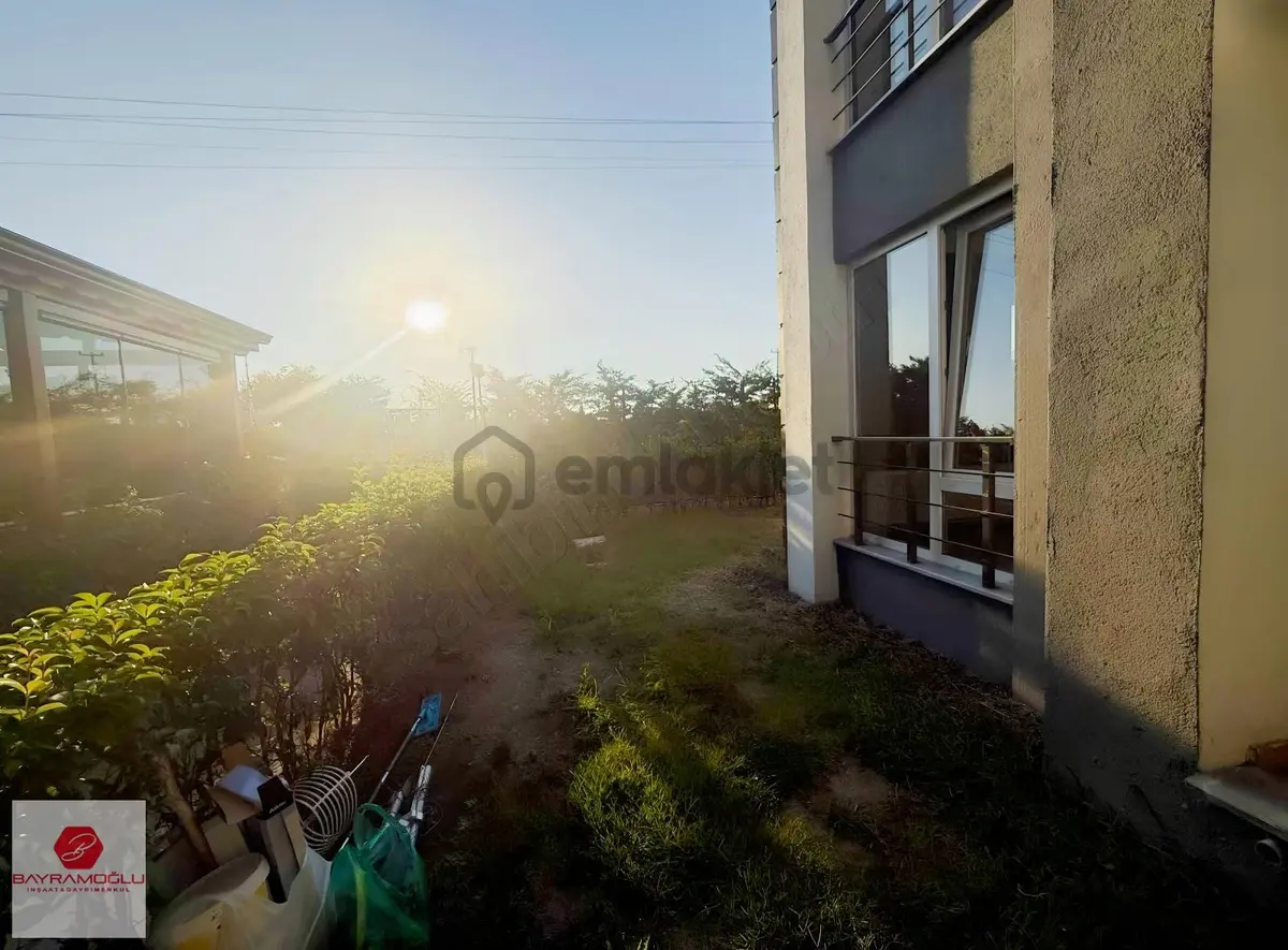 Bahçe Kullanımlı Havuzlu Sitede Dubleks - 19