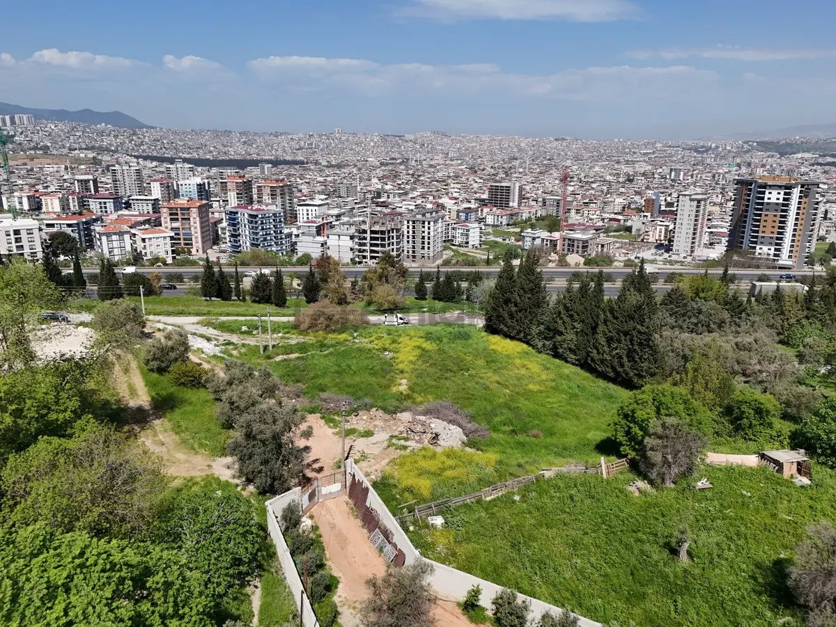 Buca'da İzmir Çevre Yoluna Komşu Manzaralı Tarla - 12