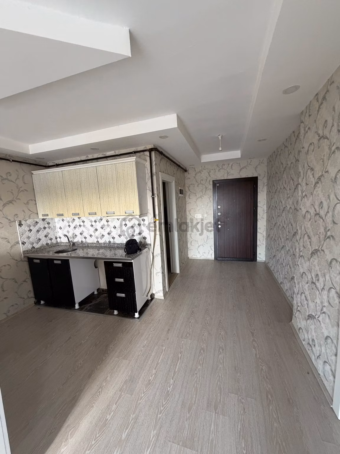 İskele Cad Vatso Civarında Kiralık 2+1 Daire - 17