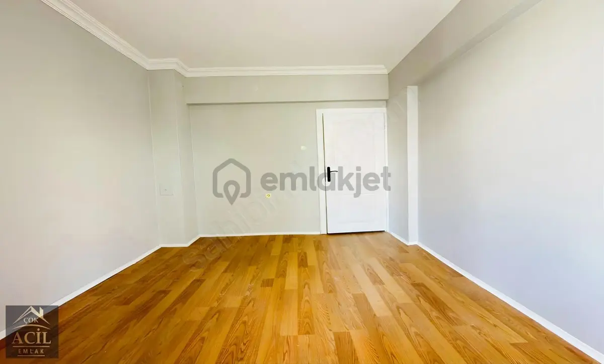 Çok Acil'den Baglum Hafız Cd Giriş Kat 3+1 Daire ! - 7
