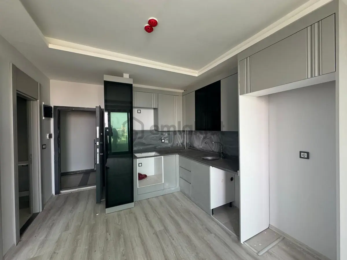 Ayaşta Havuzlu Sitede Satılık 1+1 Daire - 3