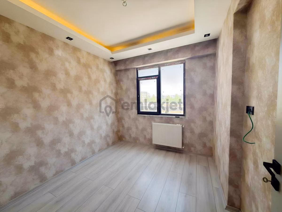 Burhan Kılınç'dan Kiralık Lüx 2+1 Site İçerisinde - 11