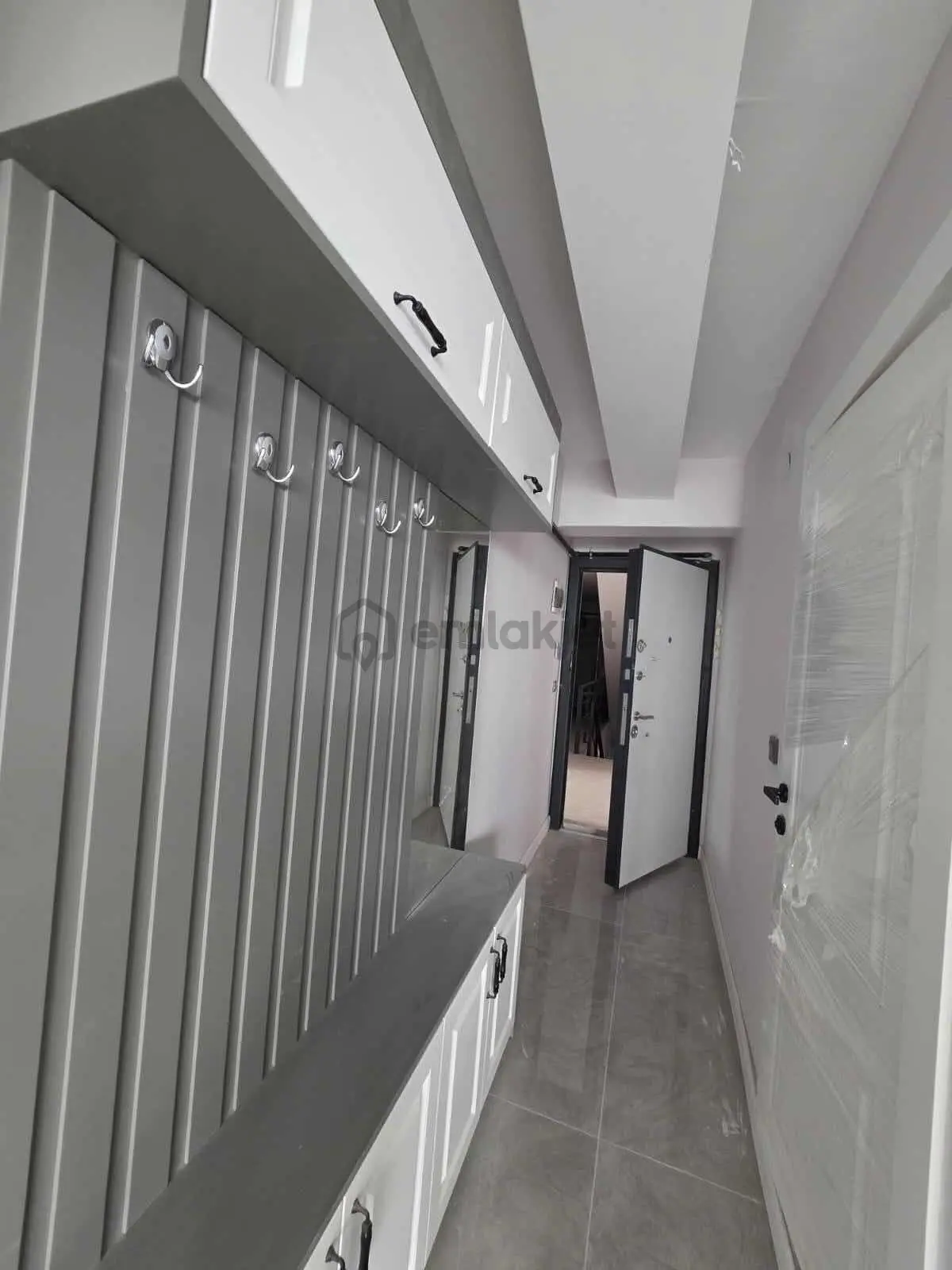Yeni Binada 1+1 Ve 3+1 Fırsat Daireler - 17