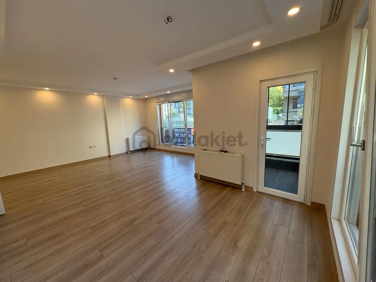 Bahçelievler Mahallesinde 3+1 Kiralık Daire - 3