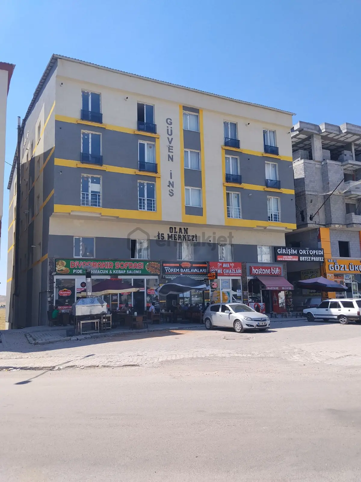 Sahibinden Tatvan Devlet Hastanesi Yanında Eşyalı Kiralık Daire - 6
